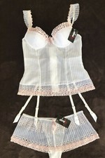 ensemble RAVAGE,  Guêpière