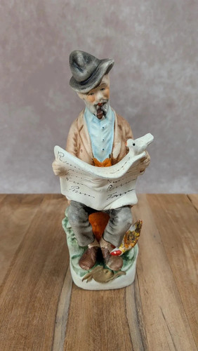 Figurine ancienne homme - , lisant