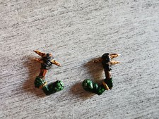 warhammer 1 bras droit+ 1 bras gauche  hommes lézards,peint,métal,occasion