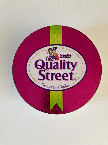 Boite quality street ancienne - street,