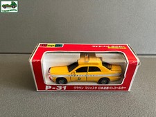 Ancienne Voiture Miniature Toyota Crown Majesta Diapet P-31 Japan au 1/40