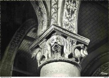 86 - Civaux - intérieur de l'Eglise Saint Pierre - Détail des Chapiteaux - Les C