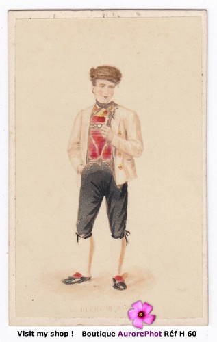 Homme tenue traditionnelle - en,