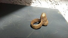 Old bronze ring Africa. Ancienne bague en bronze