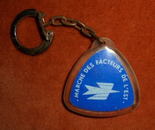 Porte clés key - key, marche