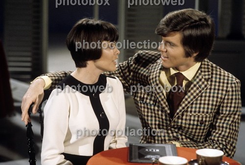 Mireille mathieu exclusive - mireille,