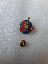 PIN'S PINS  pin's capitaine crochet