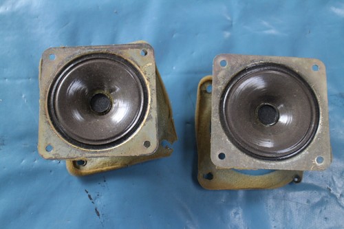 Deux medium pour enceinte - pour,