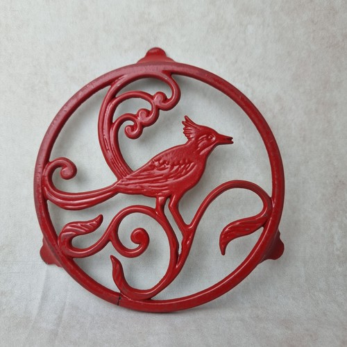 Dessous plat ancien en - dessous,