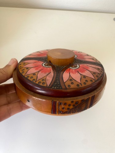 Ancienne boîte bois - ancienne, en