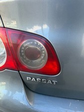 feu arrière intérieur gauche