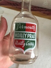 ???   carafe publicitaire  NOILLY PRAT ???