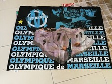 Lot DRAPEAU + MAGAZINE DROIT AU BUT OM & AUTRES