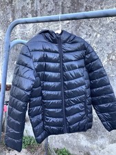 Doudoune à capuche noire - C & A - 10 ans NEUVE