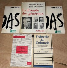 Lot de livres anciens Sur la guerre d' Algérie + papiers Le Monde