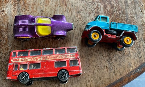 Lot voitures fourgon bus - voitures, uk