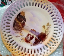 Porcelaine tchèque Victoria 5 assiettes dessert 