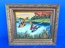 Ancien grand cadre photo en bois et platre sculpté vintage avec canevas canards