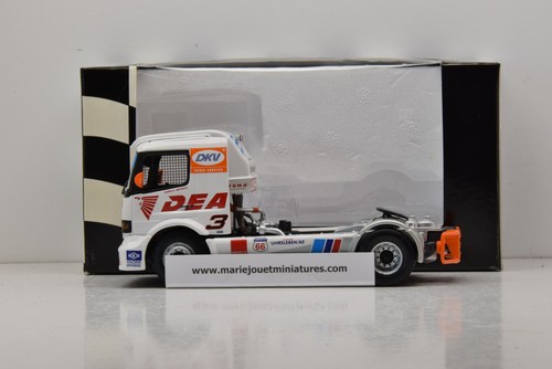 Mercedes race truck team - race,