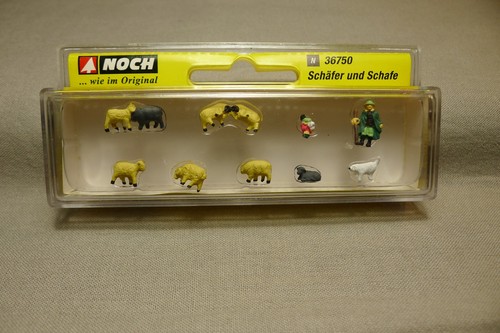 Noch 36750 berger chien - n,,