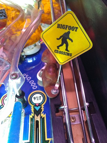 Williams white water pinball - water,