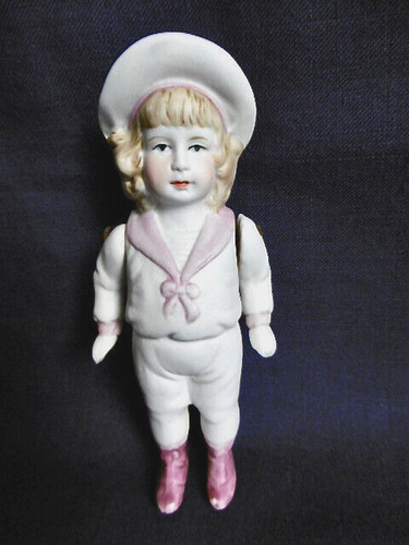 Petite poupée ancienne - petite,