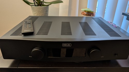 Hegel h95 integrated amplifier - hegel,
