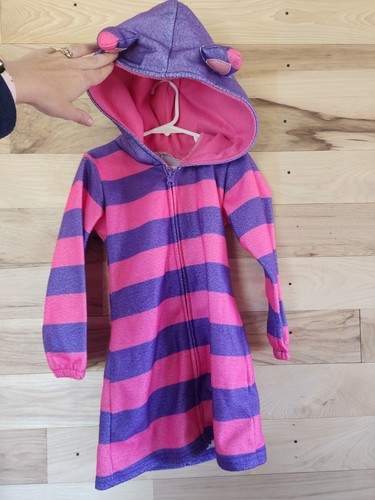 Cheshire cat alice - cat, in