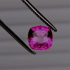 Coussin carré saphir rose