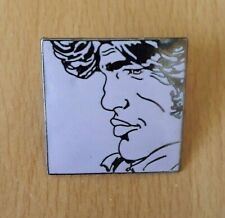 Pin's SAGGAY Blueberry Violet.