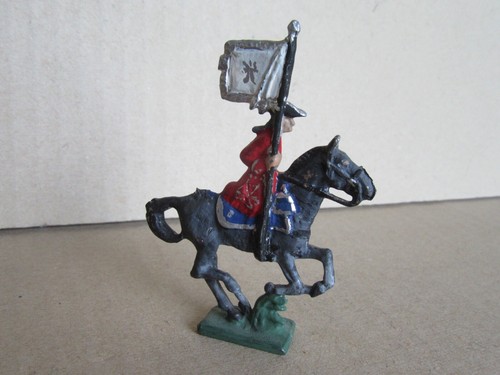C299 plat etain soldat - etain,