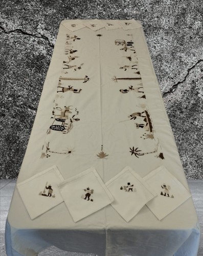 Nappe brodée faite main - brodée,