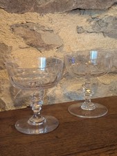 Anciennes coupe champagne - à,