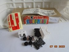 OFFRE 38074 / HELFER IM EINSATZ 93 - AMBULANCE + BPZ ET PLANCHE AUTO COLLANTS