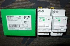 DISJONCTEUR DIFFERENTIEL 10A