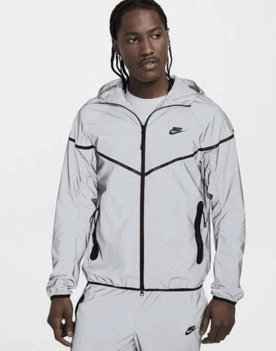 175 nike tech - $175, flash