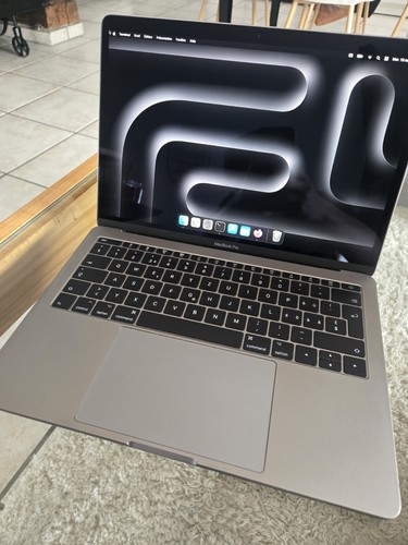Macbook pro apple - macbook,