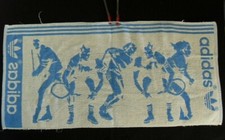 Serviette de toilette ADIDAS vintage occasion état moyen