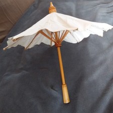 Jolie Ombrelle Vintage pour grande poupée , 30 Cm, Coton brodé et Bois