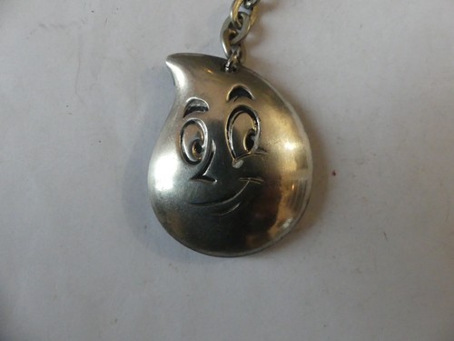 Porte clé metal essence - ,