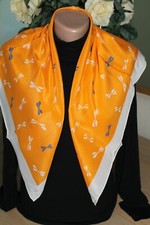 Foulard/Carré/Chale ★LUI