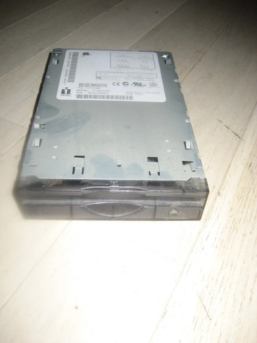 Lecteur zip ide model z100 - ide,