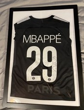 Maillot PSG Mbappé signé