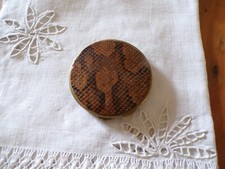 Ancien poudrier en laiton