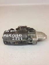MERCEDES 250D Démarreur