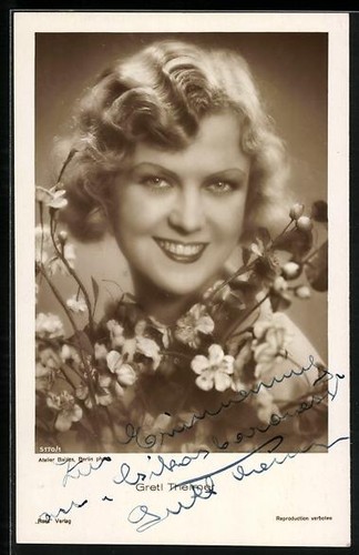 Gretl theimer sourit derrière - gretl,