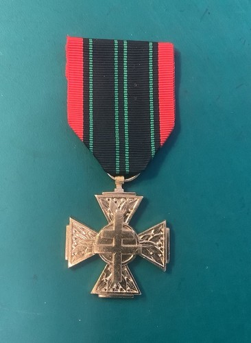 Medaille croix combattant - du,
