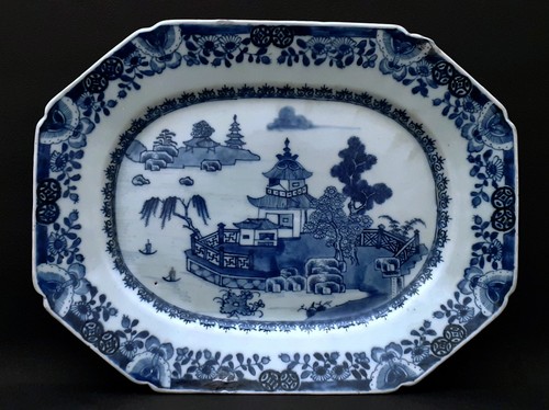 Antique chinese blue and white - antique,
