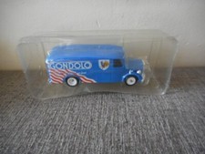 3/  VOITURE MINATURE GORGI MAN