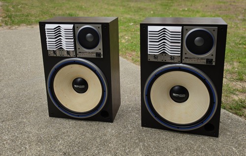 Sansui speakers two - sp-z9-ll,